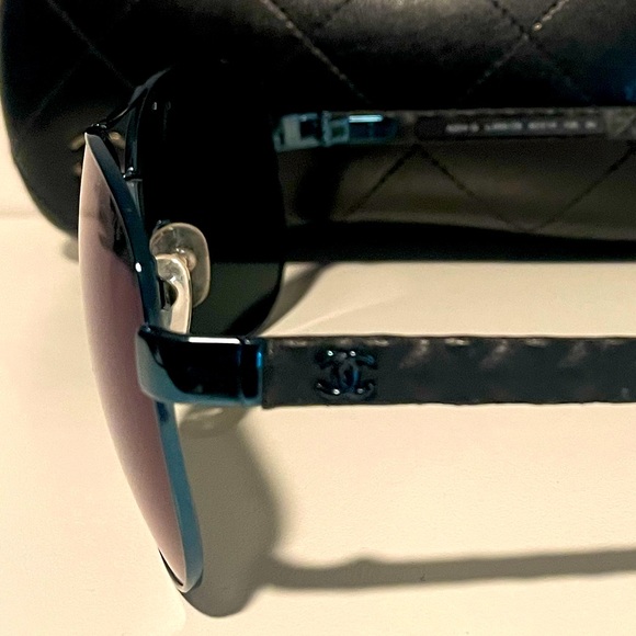 CHANEL Aviator Sunglasses blue gradient polarized with Chanel logo case - Picture 3 of 9
